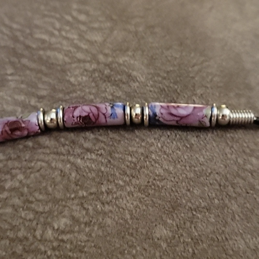 3/$30 VTG 1970s Lavendar Ceramic Floral Tube Beaded Collar Necklace